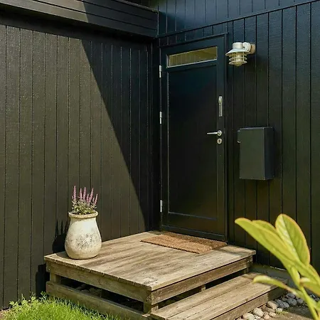 Classic 70s House By In